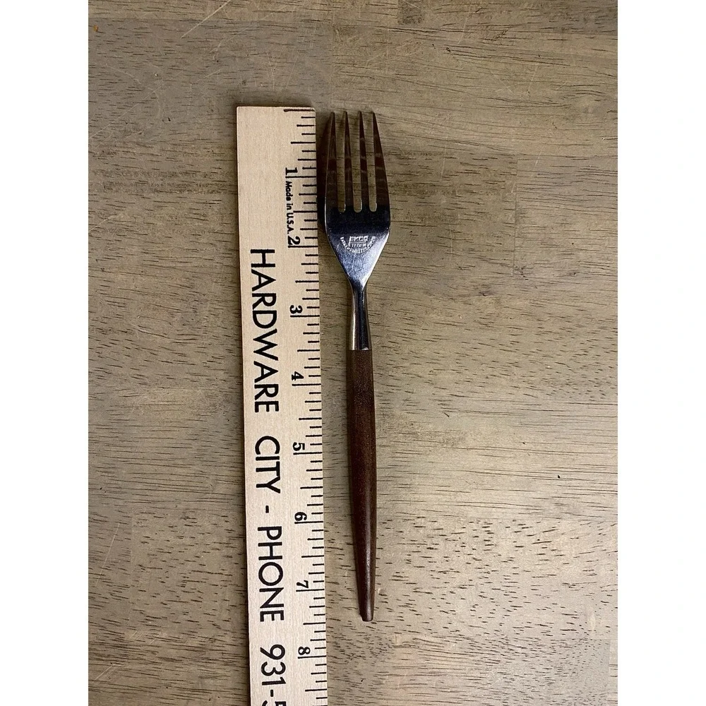 EKCO ETERNA CANOE MUFFIN MCM Dinner Fork 7 5/8